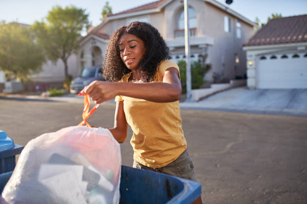 Best Attic Cleanout Services  in Oakwood Hls, IL
